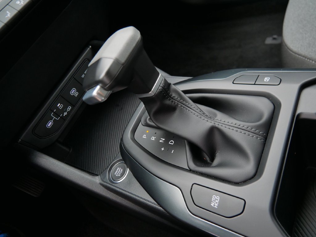 Used 2025 Kia K4 FWD image 23