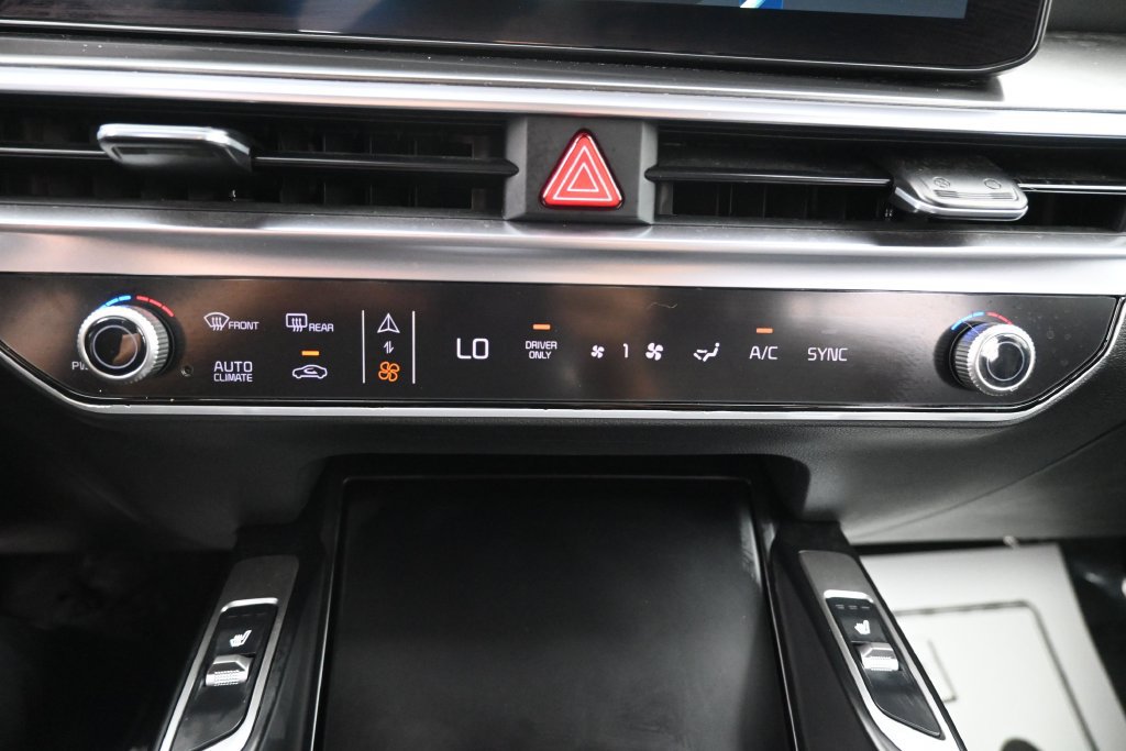 Used 2025 Kia Sorento EX w/ EX Panoramic Sunroof Package AWD/4WD image 12
