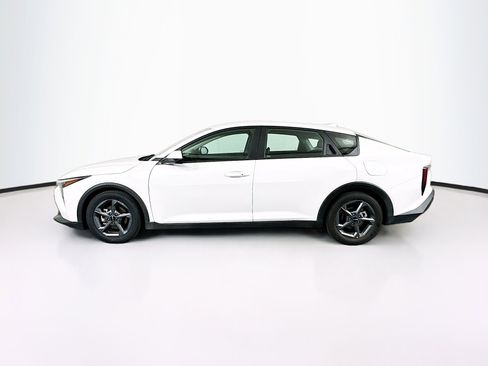 Used 2025 Kia K4 FWD image 4