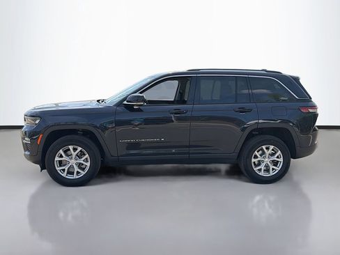 Used 2023 Jeep Grand Cherokee Limited AWD/4WD image 9