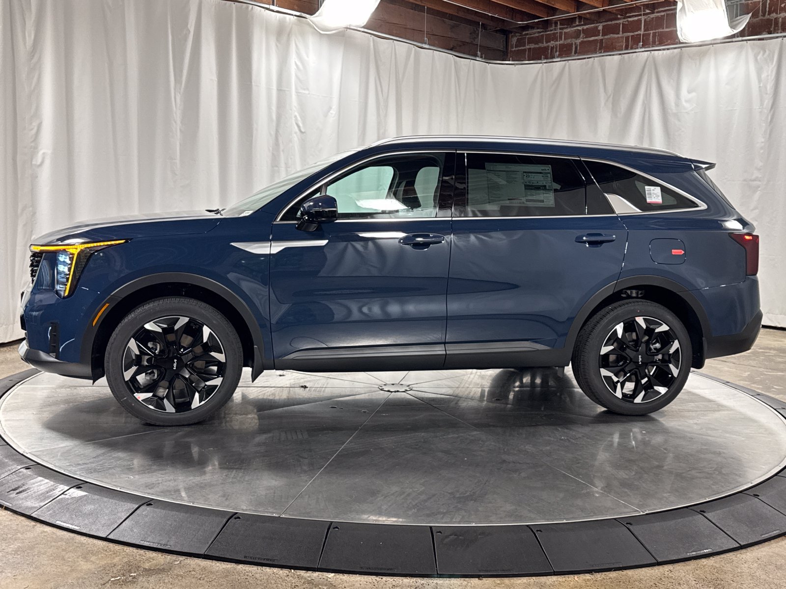 New 2026 Kia Sorento EX AWD/4WD image 6