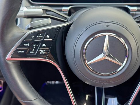 Used 2022 Mercedes-Benz S 500 4MATIC w/ AMG Line Package image 24