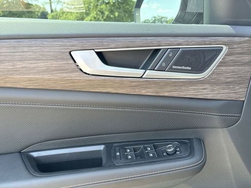 New 2025 Volkswagen Atlas SEL Premium R-Line image 27