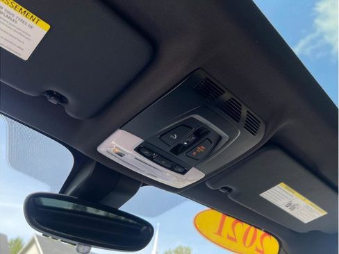 Used 2021 BMW X1 xDrive28i w/ M Sport Package image 15