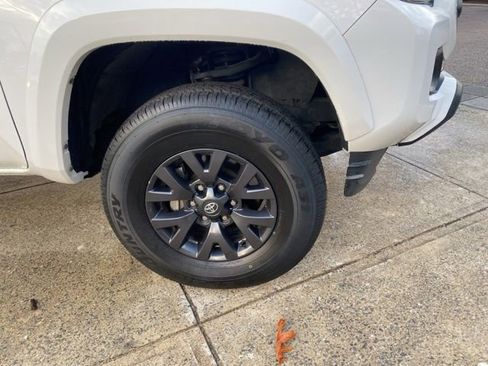 Used 2021 Toyota Tacoma SR5 image 23