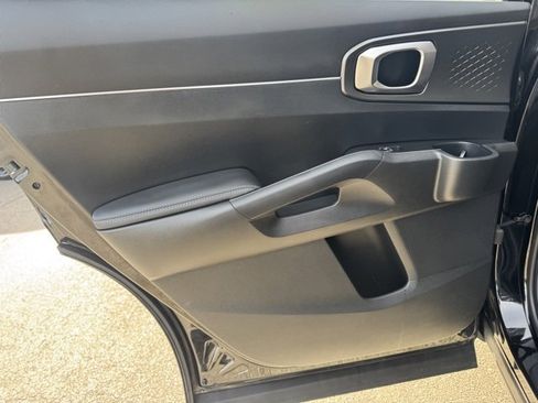 Certified 2021 Kia Sorento S image 12