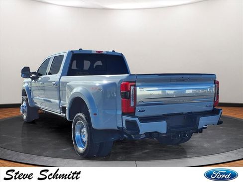 Used 2025 Ford F450 Platinum w/ Platinum Plus Package image 3