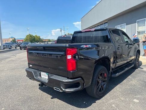 Used 2023 Chevrolet Silverado 1500 RST w/ Redline Edition AWD/4WD image 7