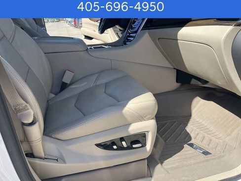 Used 2020 Cadillac Escalade Premium Luxury w/ LPO, Radiant Package image 34