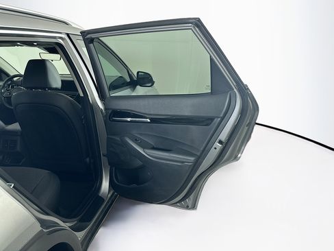 Used 2025 Kia Seltos S image 29