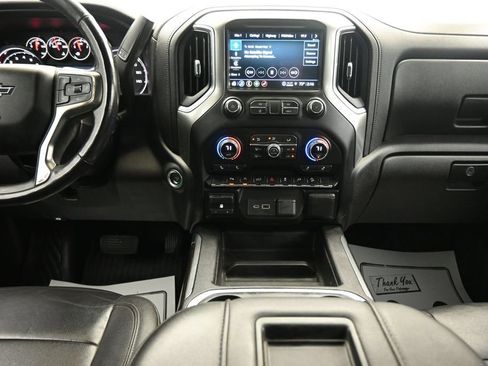 Used 2021 Chevrolet Silverado 1500 LT Trail Boss w/ Convenience Package II AWD/4WD image 19