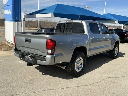 Used 2023 Toyota Tacoma SR image 3