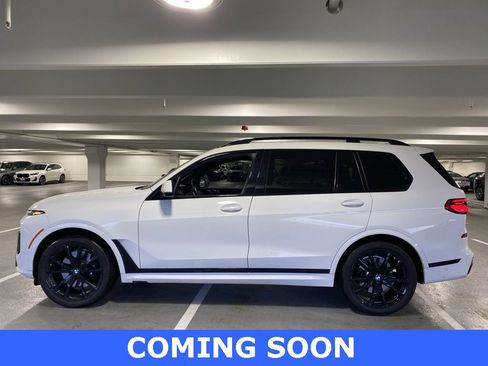 Used 2023 BMW X7 xDrive40i w/ M Sport Package image 2