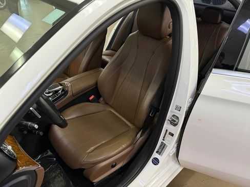 Used 2017 Mercedes-Benz E 300 E 300 Sedan 4D image 15