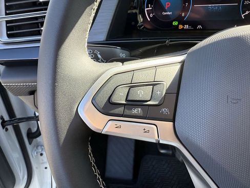 New 2026 Volkswagen Atlas Cross Sport SE image 15