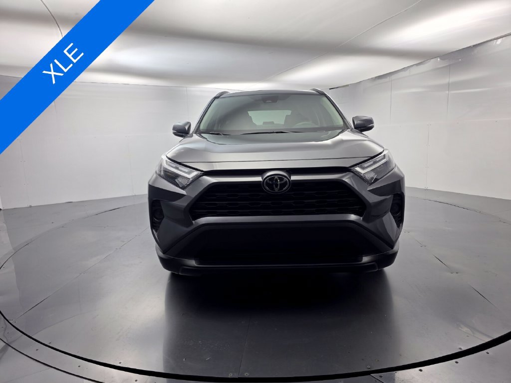Used 2025 Toyota RAV4 XLE w/ Convenience Package FWD image 2
