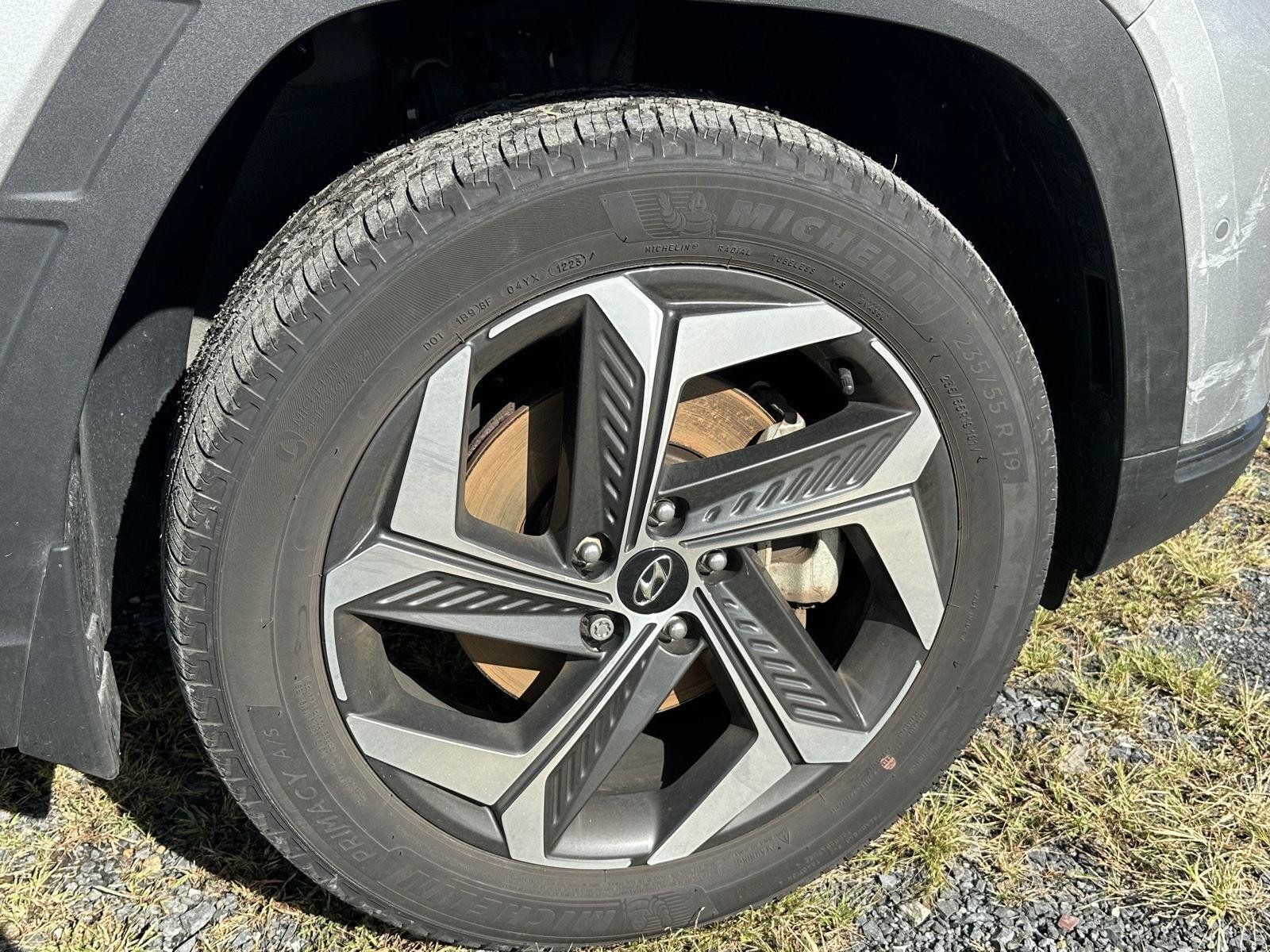 Certified 2023 Hyundai Tucson Limited AWD/4WD image 10