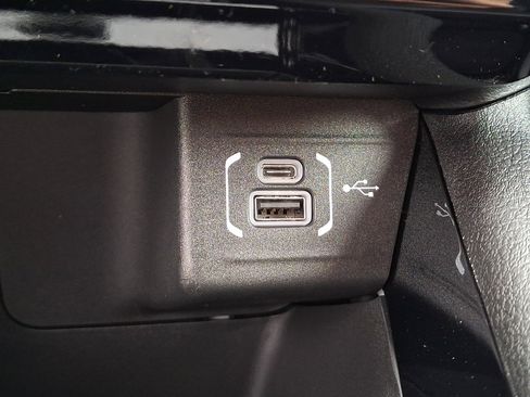 New 2026 Jeep Compass Limited w/ Sun, Sound & Navigation Group AWD/4WD image 19