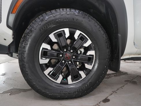 Used 2024 Nissan Frontier PRO-4X w/ Pro Convenience Package image 31