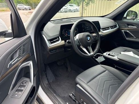Certified 2025 BMW X1 xDrive28i w/ Technology Package AWD/4WD image 16