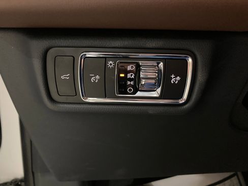 Used 2026 Lincoln Aviator Reserve AWD/4WD image 17
