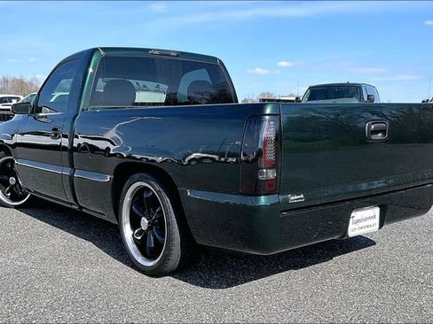 Used 2002 Chevrolet Silverado 1500 2WD Regular Cab image 3