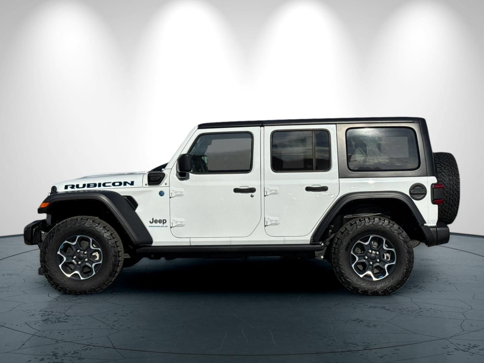 New 2023 Jeep Wrangler Unlimited Rubicon 4xe w/ Cold Weather Group AWD/4WD image 7