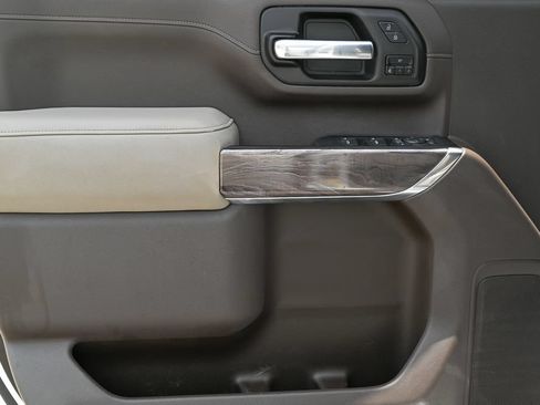 Used 2021 Chevrolet Silverado 3500 LTZ AWD/4WD image 10