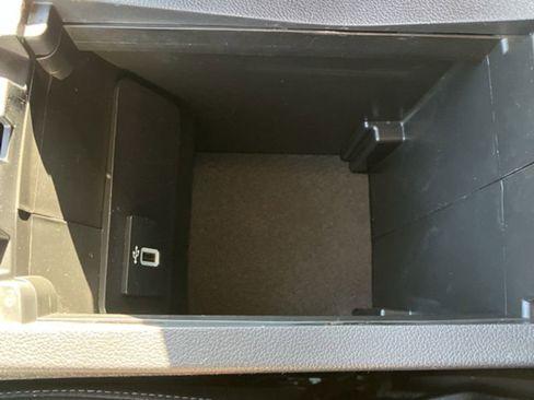 Certified 2019 Ford Escape SE image 25