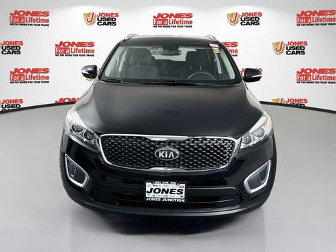 Used 2018 Kia Sorento FWD image 10
