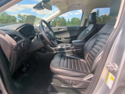 Used 2024 Ford Edge SEL AWD/4WD image 16