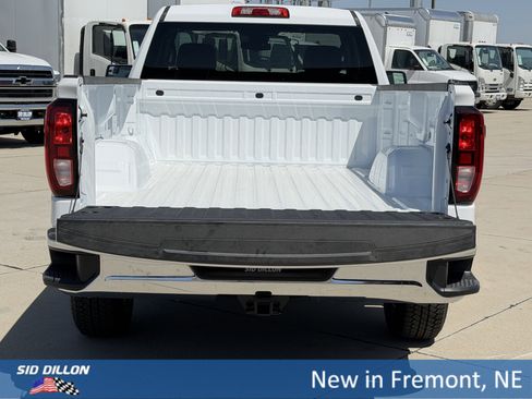 New 2026 GMC Sierra 1500 Pro AWD/4WD image 5