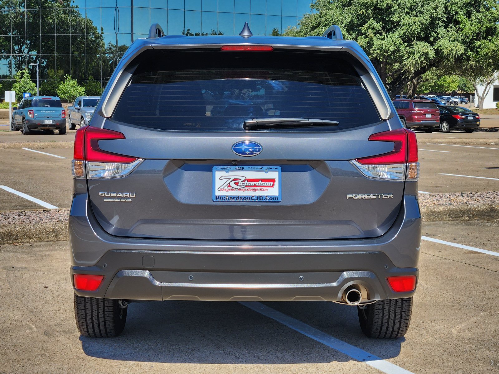 Used 2023 Subaru Forester Limited AWD/4WD image 5