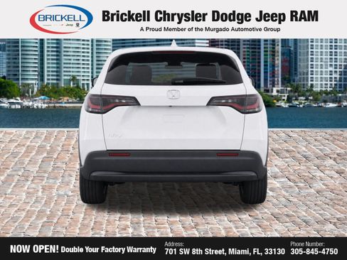 Used 2023 Honda HR-V LX image 7