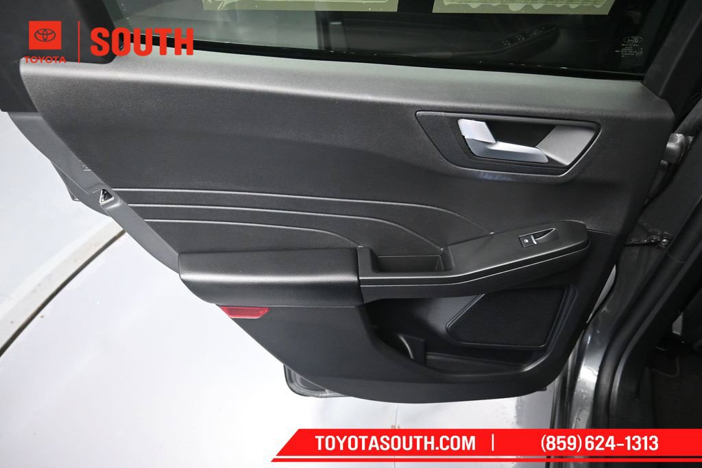 Used 2025 Ford Escape ST-Line AWD/4WD image 27