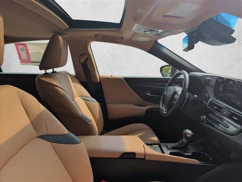 Used 2024 Lexus ES 350 w/ Premium Package FWD image 28