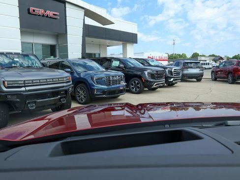 New 2026 GMC Yukon Elevation w/ Elevation Premium Package AWD/4WD image 25