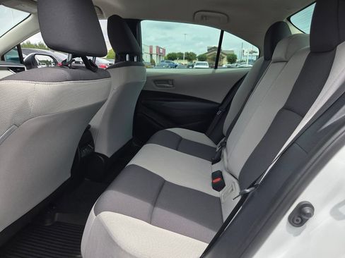 Certified 2025 Toyota Corolla LE FWD image 6