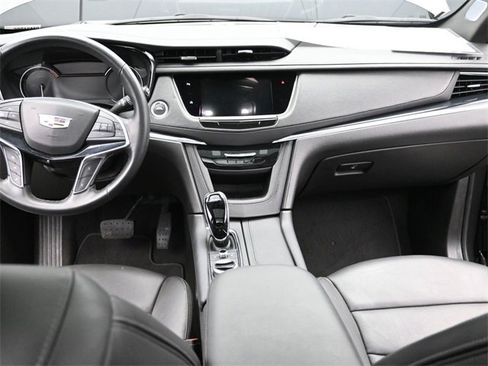Certified 2025 Cadillac XT5 Premium Luxury image 24