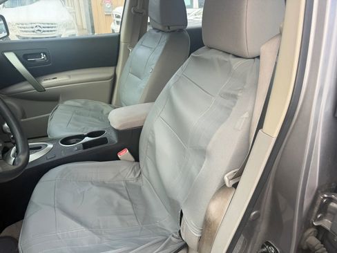 Used 2012 Nissan Rogue S image 4