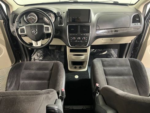 Used 2014 Dodge Grand Caravan SE w/ Quick Order Package 29E SE FWD image 10