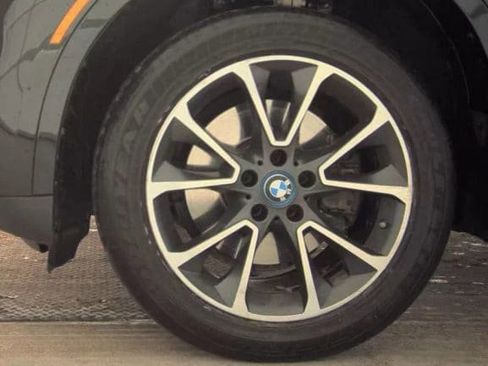 Used 2018 BMW X5 xDrive40e image 12