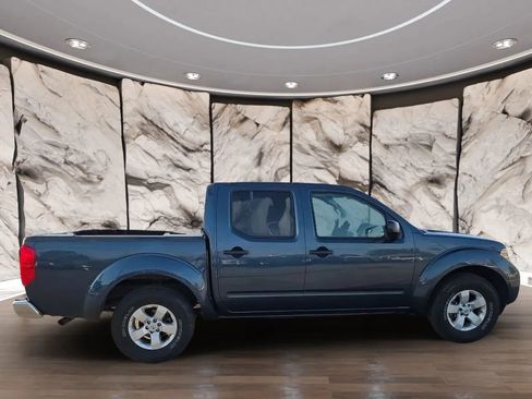 Used 2013 Nissan Frontier SV image 8