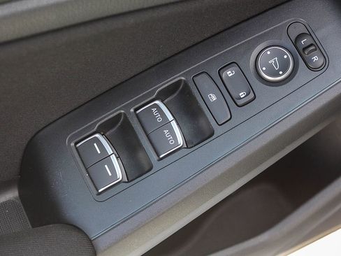 Certified 2025 Honda Civic LX image 21