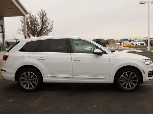 Used 2018 Audi Q7 3.0T Prestige w/ Prestige Package image 4
