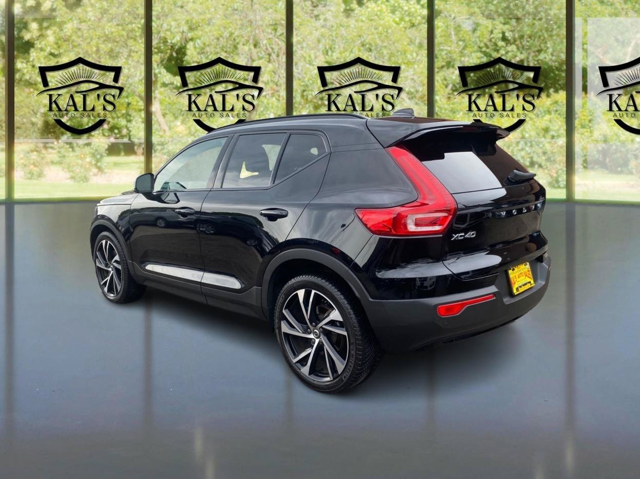 Used 2021 Volvo XC40 T5 R-Design AWD/4WD image 7