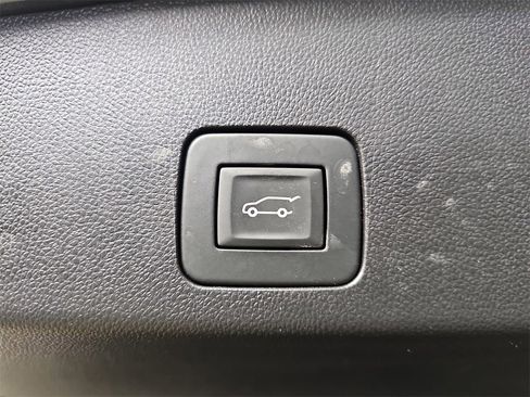 Used 2023 Buick Encore GX Select w/ Experience Buick Package image 17