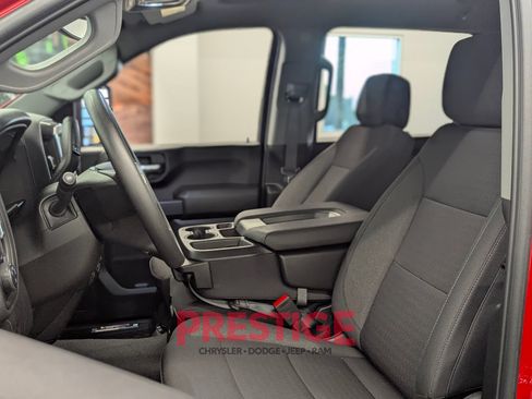 Used 2025 Chevrolet Silverado 2500 Custom w/ Custom Value Package AWD/4WD image 29