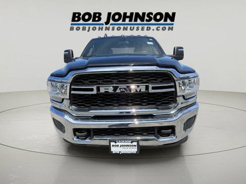Used 2024 RAM 2500 Tradesman w/ Chrome Appearance Group AWD/4WD image 5