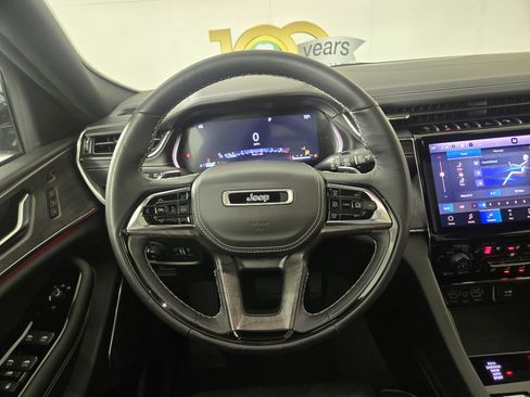 Certified 2023 Jeep Grand Cherokee Overland w/ Adv Protech Group III AWD/4WD image 15